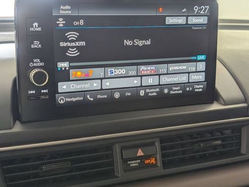 Used 2025 Honda Pilot Elite image 21