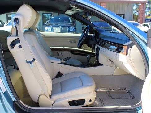 Used 2008 BMW 335i Convertible image 21