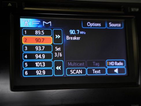 Used 2012 Toyota Camry XLE w/ Leather Pkg FWD image 21