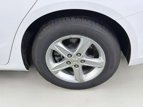 Used 2023 Chevrolet Malibu LT image 30