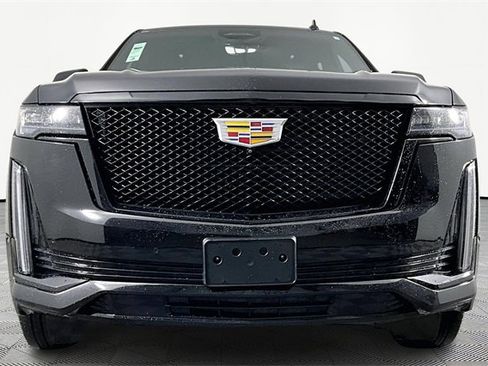 Used 2024 Cadillac Escalade Sport image 2