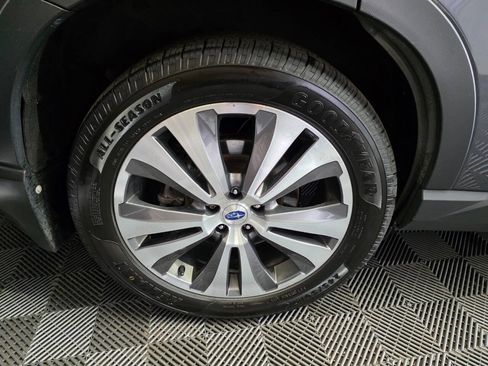 Used 2019 Subaru Ascent Touring w/ Popular Package #3 AWD/4WD image 40