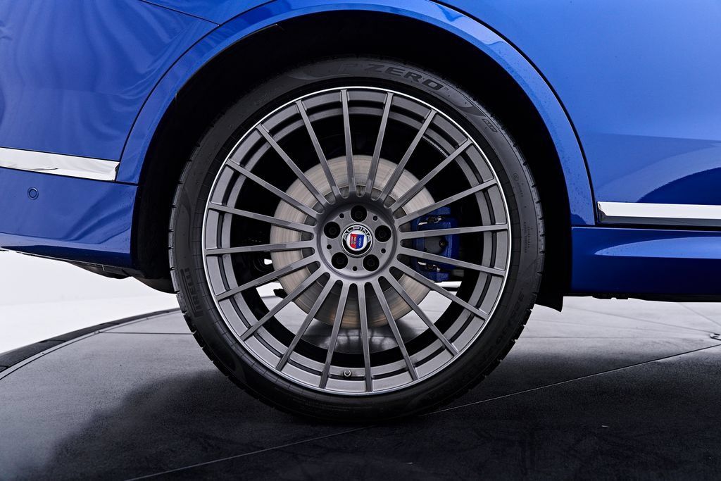 Used 2025 BMW ALPINA XB7 AWD/4WD image 30