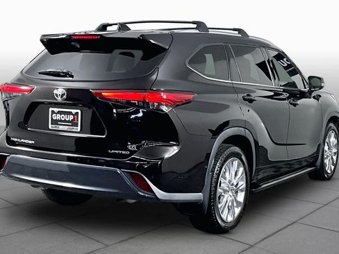 Used 2020 Toyota Highlander Limited FWD image 13