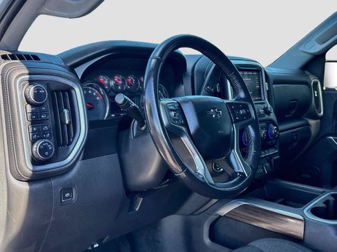 Used 2021 Chevrolet Silverado 1500 RST w/ Convenience Package II AWD/4WD image 9