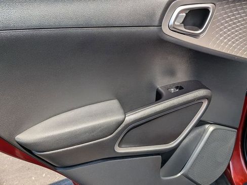 Used 2022 Kia Soul LX w/ Technology Package image 29