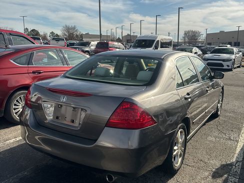 Used 2007 Honda Accord EX image 3