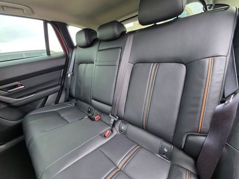 Used 2025 MAZDA CX-50 AWD 2.5 Hybrid w/ Premium Pkg image 15