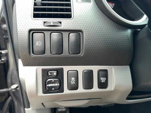 Used 2014 Toyota Tacoma 4x4 Double Cab w/ SR5 Package image 13