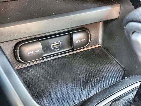 Used 2020 Kia Soul S image 24