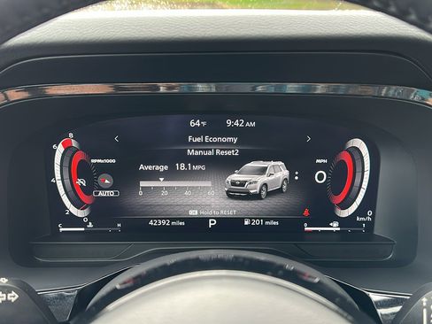 Certified 2023 Nissan Pathfinder Platinum image 18