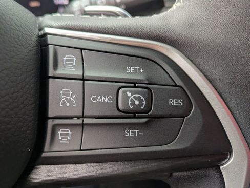 Certified 2025 Jeep Grand Cherokee Laredo X w/ Luxury Tech Group I image 16