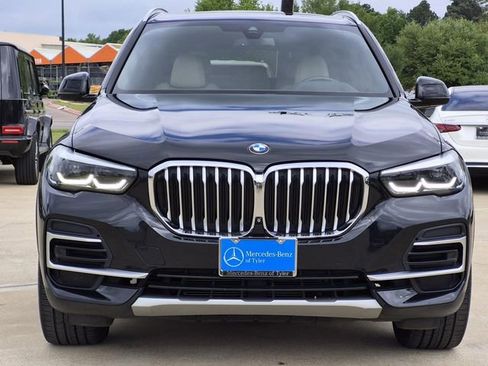 Used 2022 BMW X5 sDrive40i w/ Premium Package RWD image 2