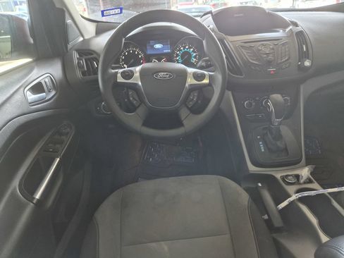 Used 2014 Ford Escape SE FWD image 9