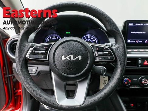 Used 2024 Kia Forte LXS image 10