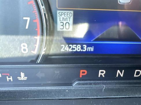 Used 2023 Ford Explorer XLT w/ Equipment Group 202A AWD/4WD image 34
