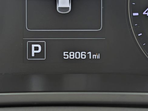 Used 2016 Hyundai Veloster Turbo FWD image 30