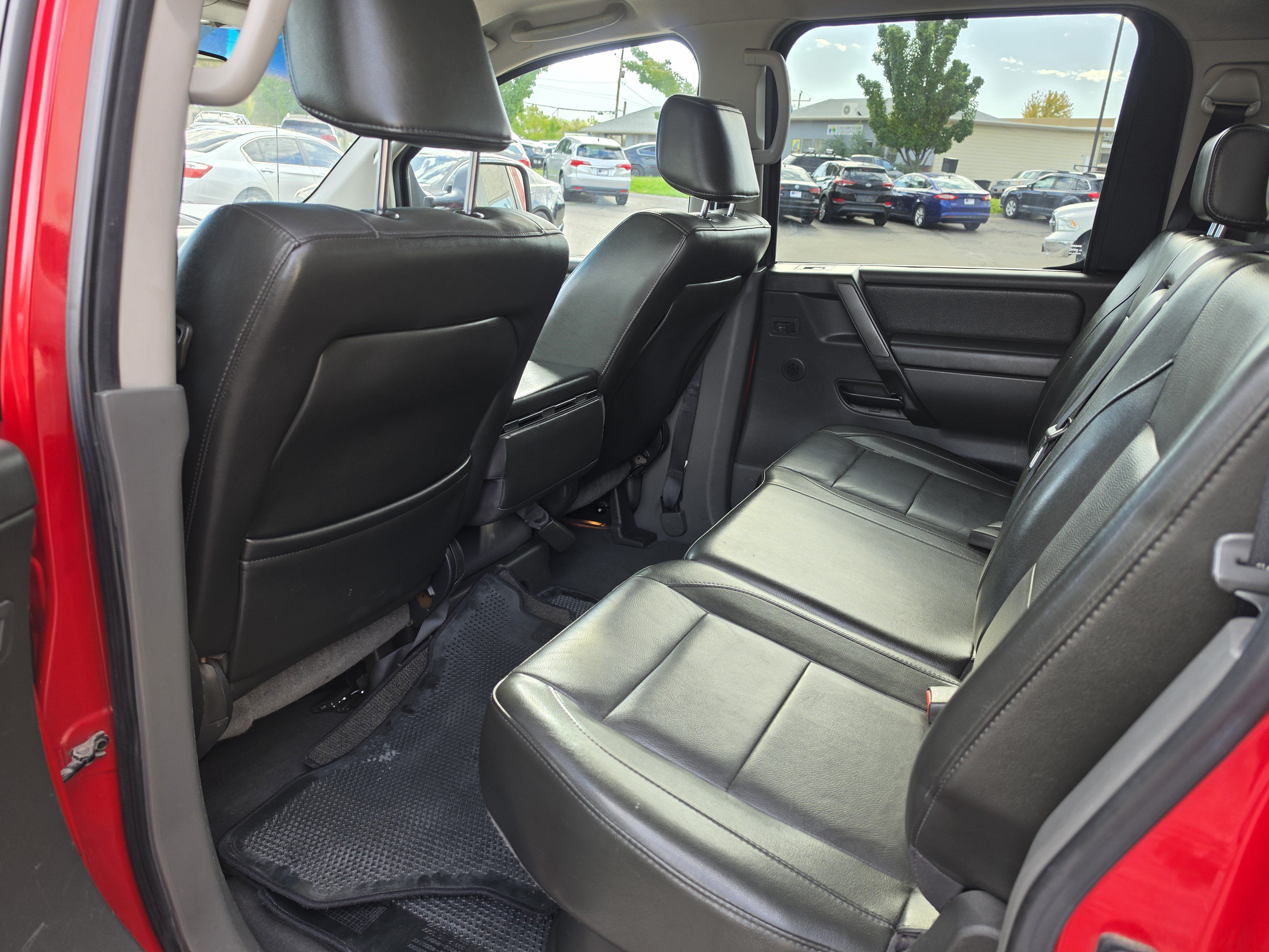 Used 2007 Nissan Titan LE w/ Tow Pkg AWD/4WD image 19