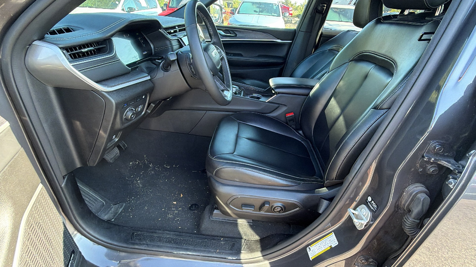 Used 2024 Jeep Grand Cherokee Limited 4xe AWD/4WD image 17