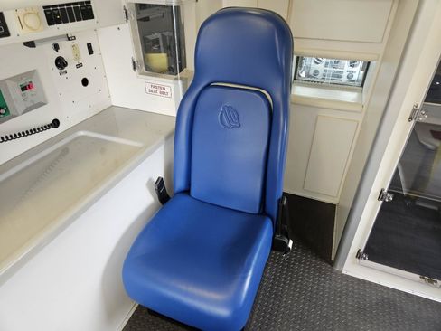 Used 2013 Ford F450 XLT w/ Ambulance Preparation Pkg RWD image 64