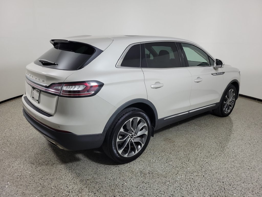 Certified 2023 Lincoln Nautilus Reserve AWD/4WD image 4
