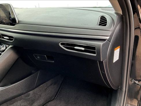 Used 2022 Hyundai Sonata Limited image 19