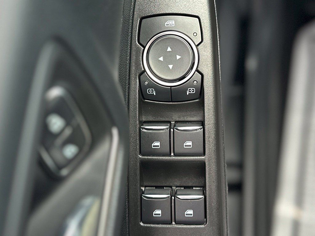 Used 2020 Ford Escape SE AWD/4WD image 18