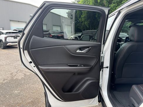 Used 2023 Chevrolet Blazer RS FWD image 25