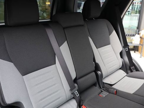 Used 2025 Toyota 4Runner TRD Off-Road image 13