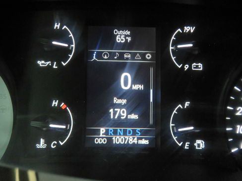 Used 2021 Toyota Sequoia TRD Pro AWD/4WD image 38