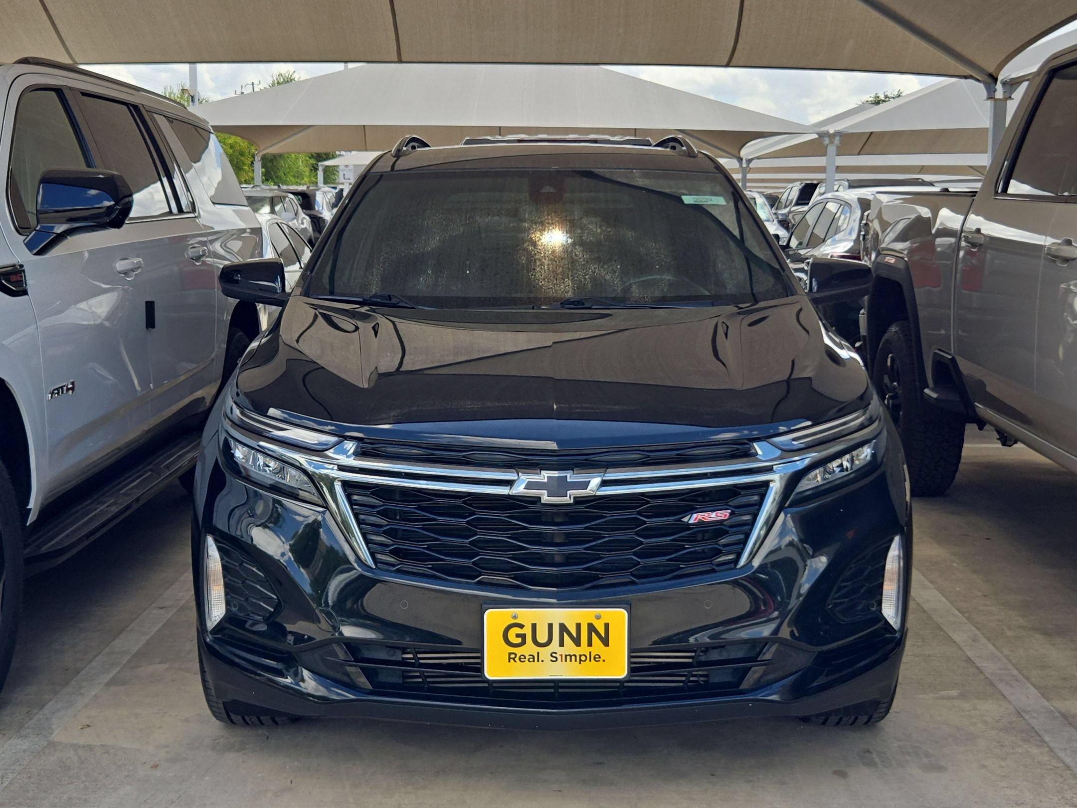 Certified 2022 Chevrolet Equinox RS FWD image 2