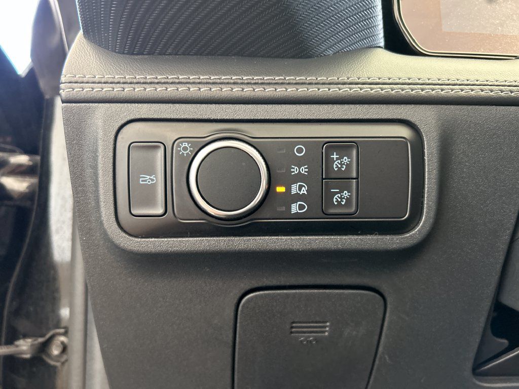 Used 2024 Ford Mustang Premium RWD image 13