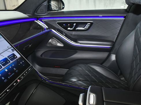 Used 2024 Mercedes-Benz S 580 4MATIC Sedan image 54