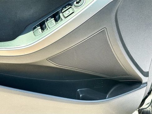 Used 2014 Hyundai Elantra GT FWD image 18