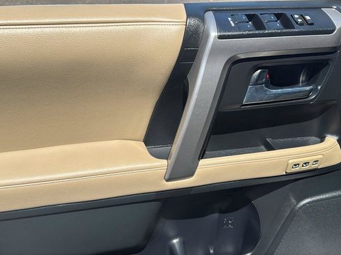Used 2016 Toyota 4Runner Limited w/ Convenience Package AWD/4WD image 13