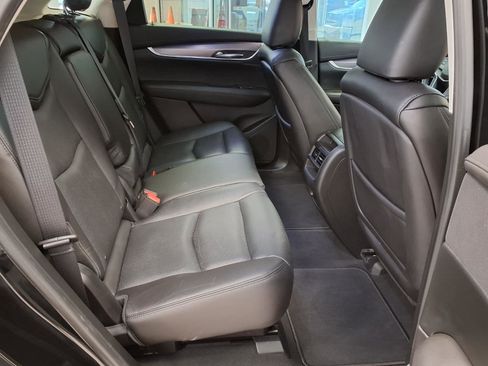 Used 2017 Cadillac XT5 Premium Luxury FWD image 13