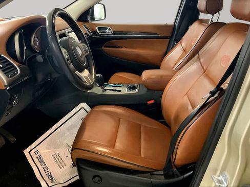 Used 2011 Jeep Grand Cherokee Overland Summit AWD/4WD image 7