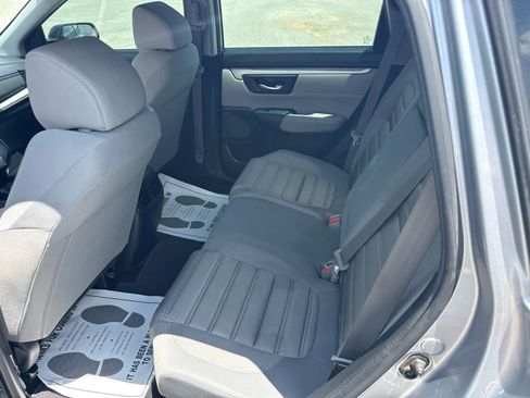 Used 2018 Honda CR-V LX image 3
