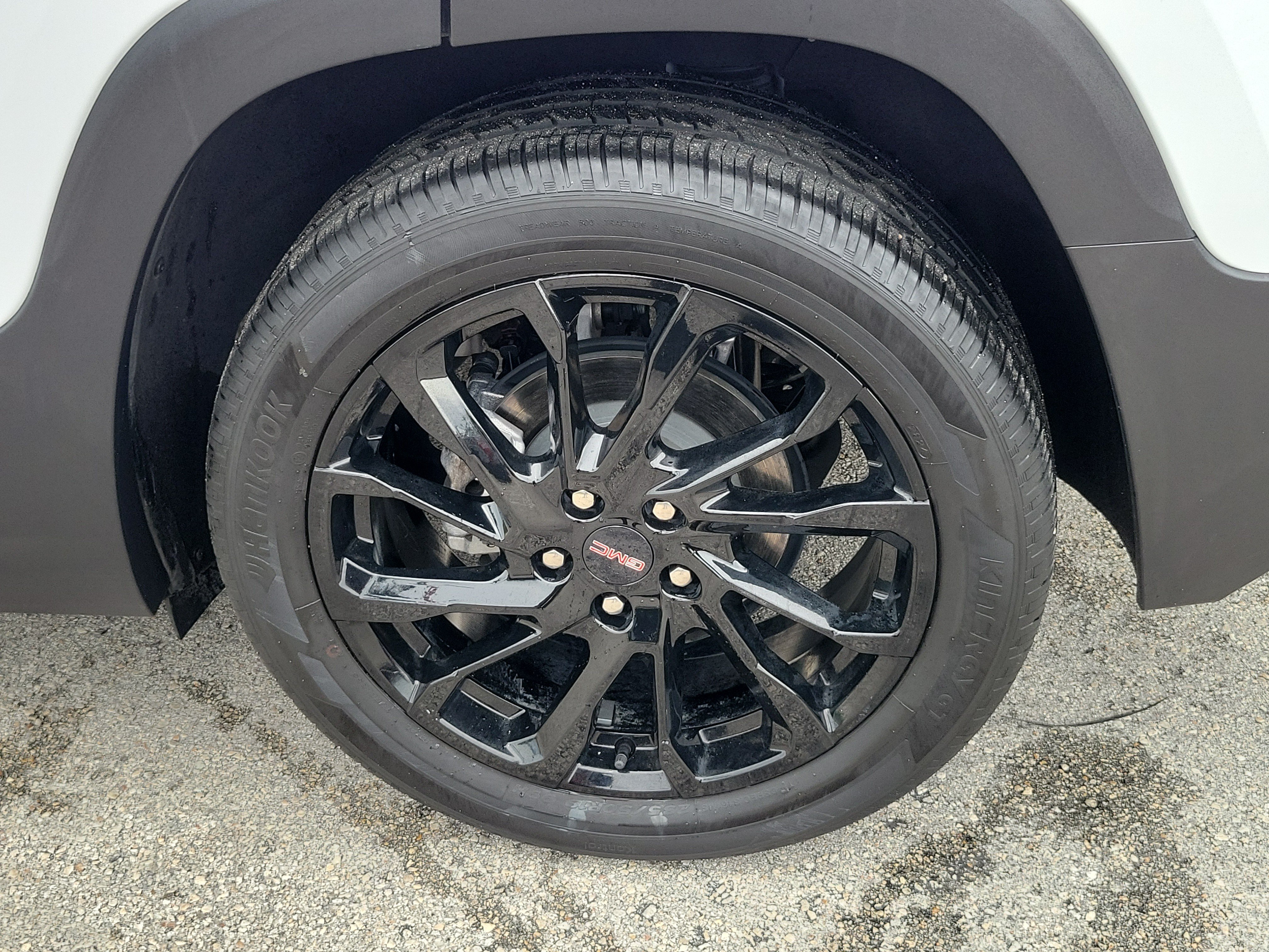 Used 2024 GMC Terrain SLE w/ Driver Convenience Package FWD image 26