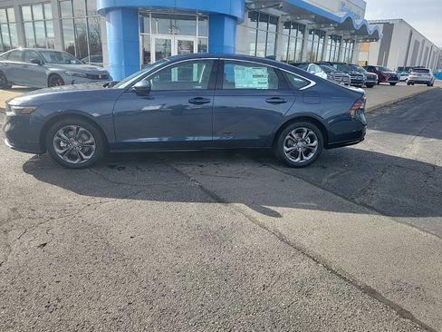 New 2025 Honda Accord EX-L image 11