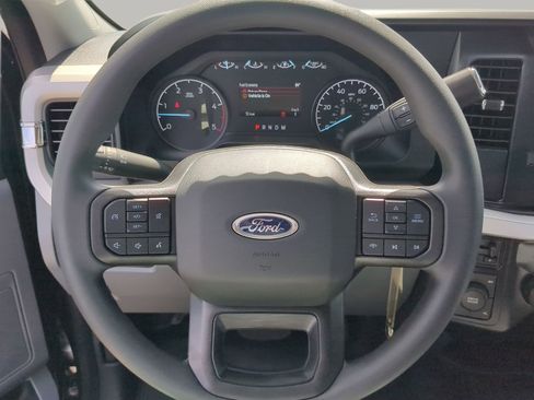 New 2026 Ford F350 XL w/ XL Chrome Package image 68