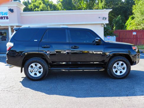 Used 2016 Toyota 4Runner Limited image 6