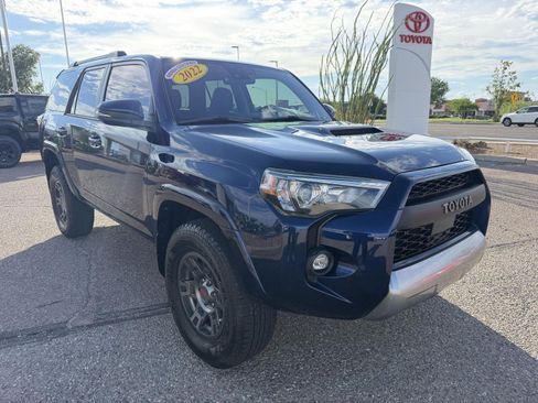 Used 2022 Toyota 4Runner TRD Off-Road Premium AWD/4WD image 8