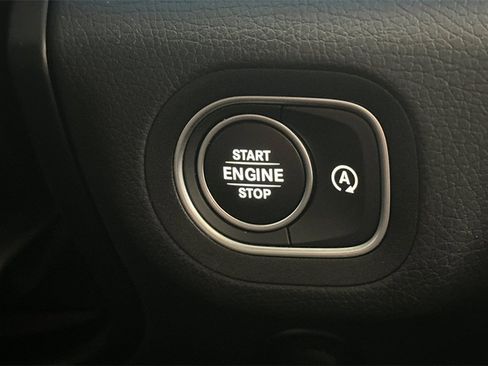 Used 2022 Mercedes-Benz GLE 350 4MATIC w/ AMG Line Exterior image 29