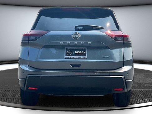 Used 2025 Nissan Rogue SV AWD/4WD image 6