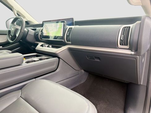 New 2026 Ford Expedition Active image 39