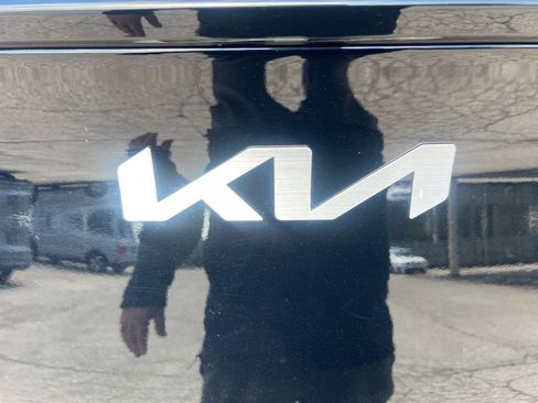 Used 2023 Kia Sportage EX image 32