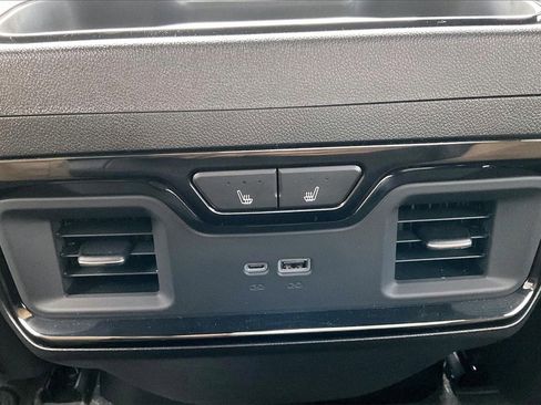 Used 2025 GMC Sierra 3500 AT4 w/ AT4 Premium Plus Package image 12