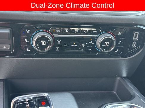 Used 2025 Chevrolet Silverado 1500 High Country AWD/4WD image 18