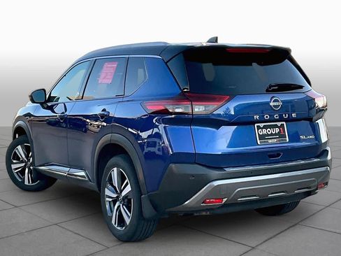 Used 2023 Nissan Rogue SL AWD/4WD image 12